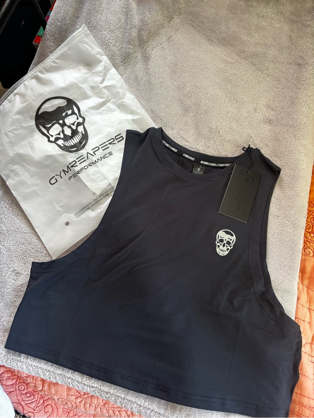 GYM REAPERS Black Skull Crop Muscle Tee